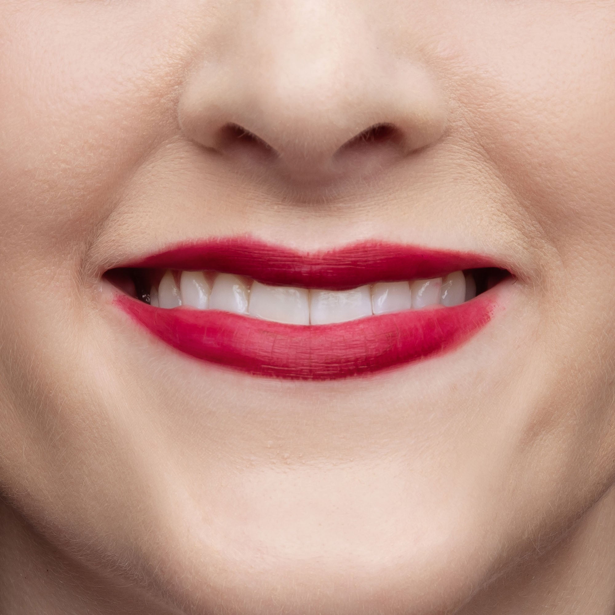 Image of Berry Red_L